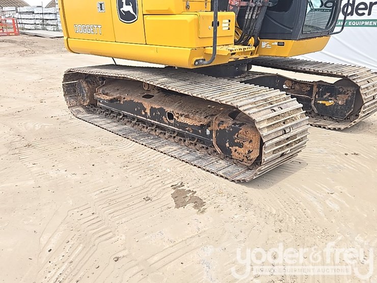 2022-deere-130g-image-19