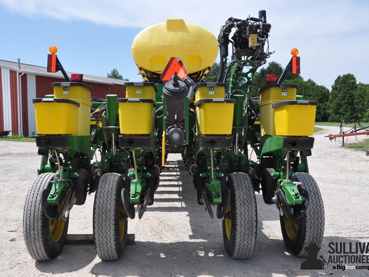 2010-john-deere-1770nt-image-6