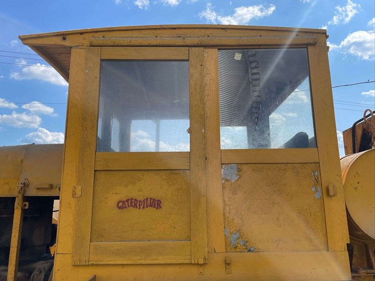 caterpillar-sixty-image-51