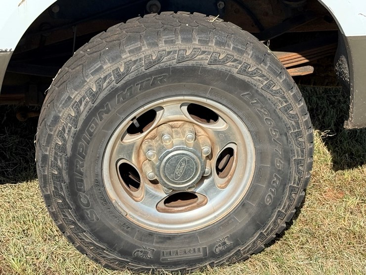 2004-ford-f250-image-11