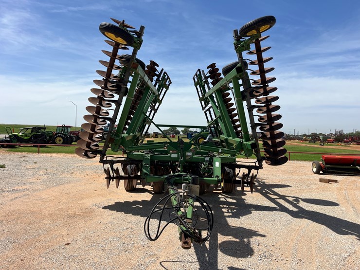 2009-john-deere-637-image-3