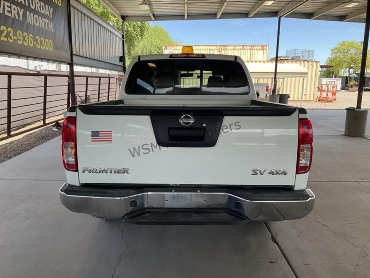 2015-nissan-frontier-image-6