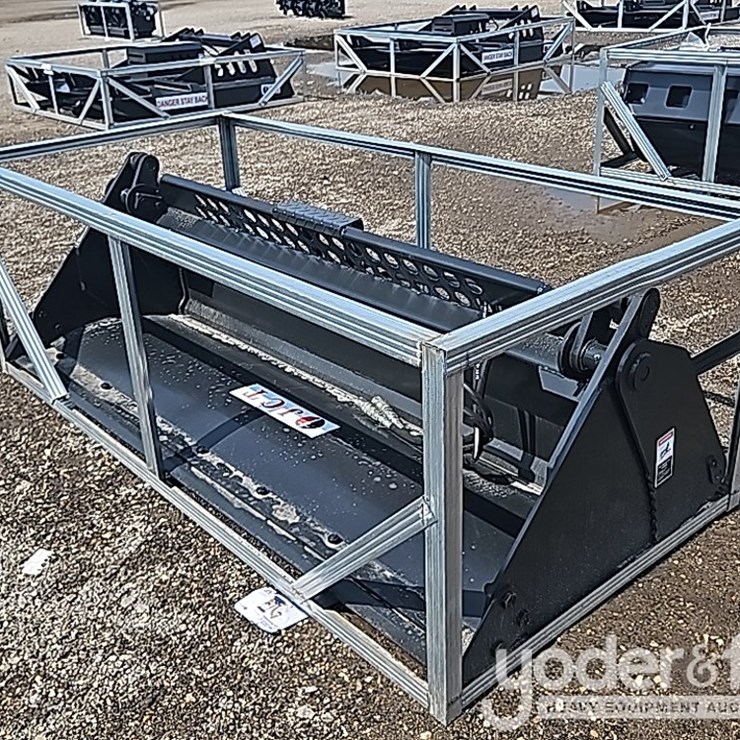Unused JCT 84" 4 in 1 Combination Bucket