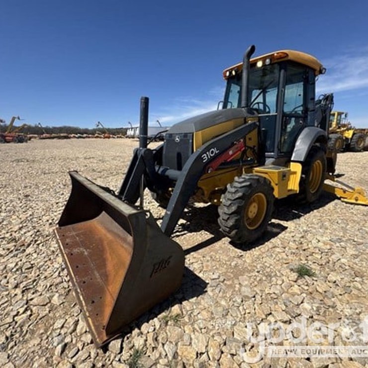 2019 DEERE 310L