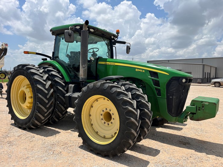 2010-john-deere-8345r-image-6