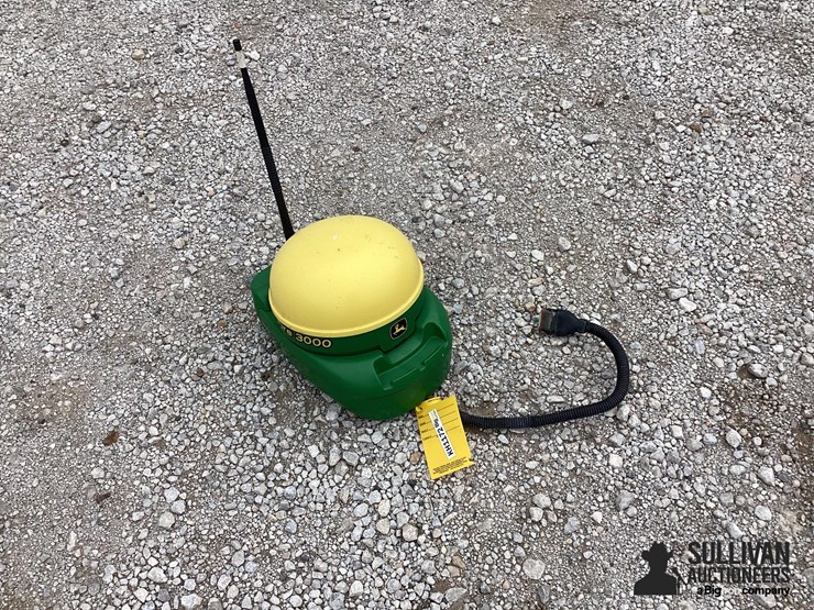 john-deere-3000-image-1