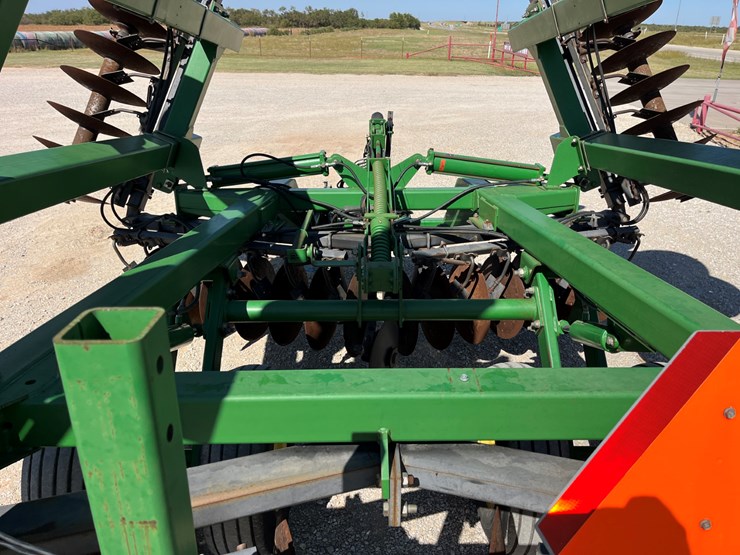 2005-john-deere-637-image-11