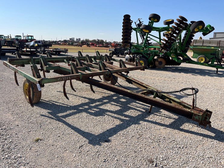 john-deere-1610-image-4