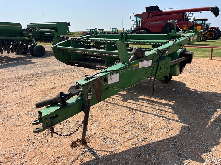 1997-john-deere-820-image-1