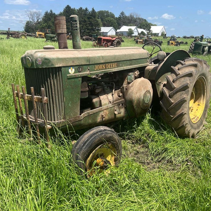 JOHN DEERE AR
