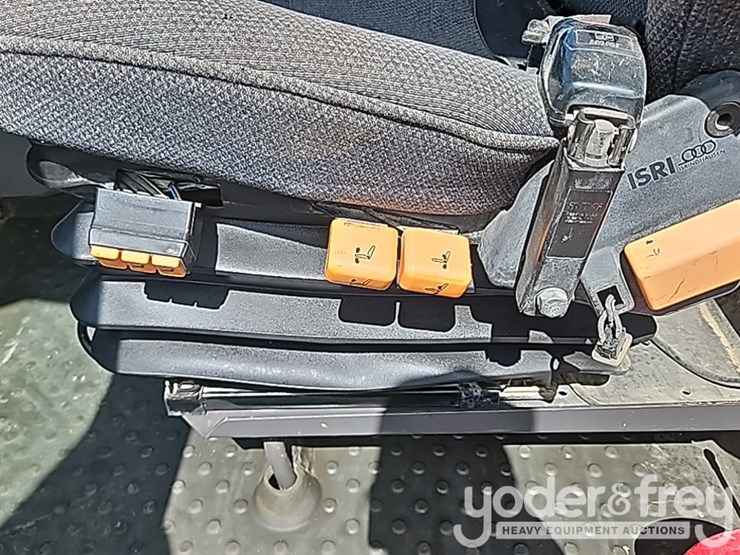 2014-volvo-l110h-image-59