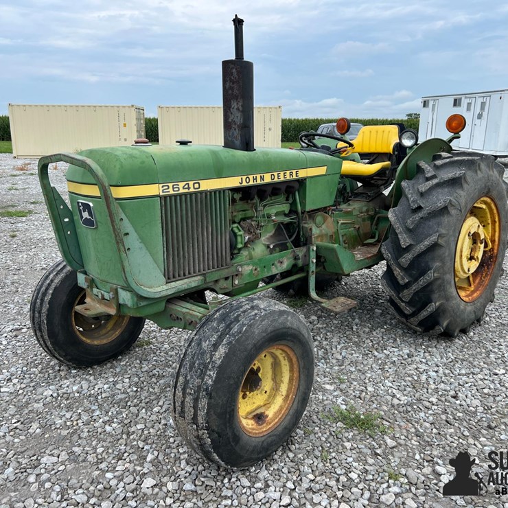 JOHN DEERE 2640