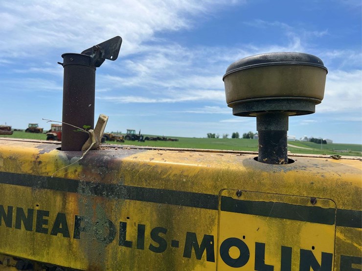 minneapolis-moline-g955-image-24