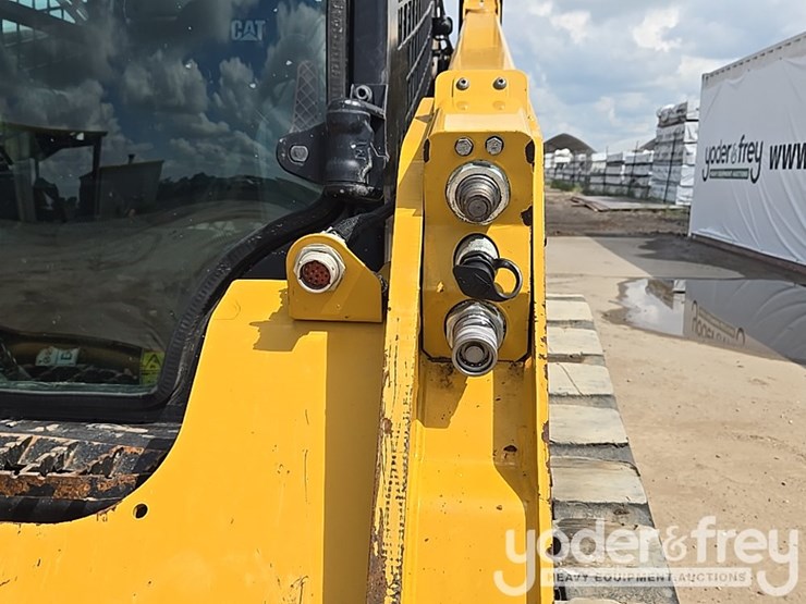 2022-caterpillar-259d3-image-28