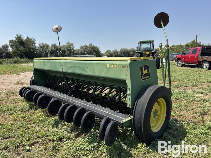 john-deere-8300-image-5