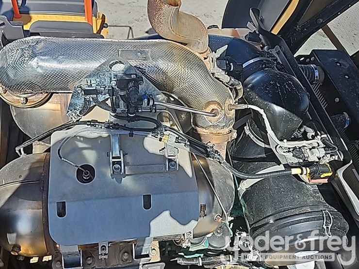2017-volvo-l110h-image-42