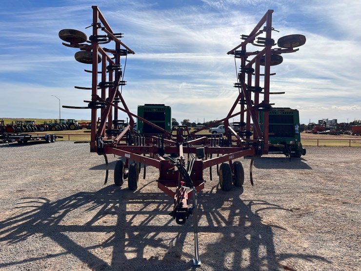 case-ih-5700-image-3