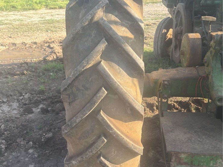 john-deere-720-image-26