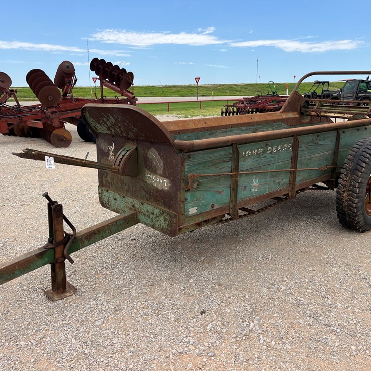 JOHN DEERE R