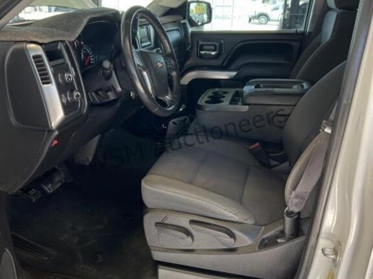 2015-chevrolet-silverado-1500-image-22