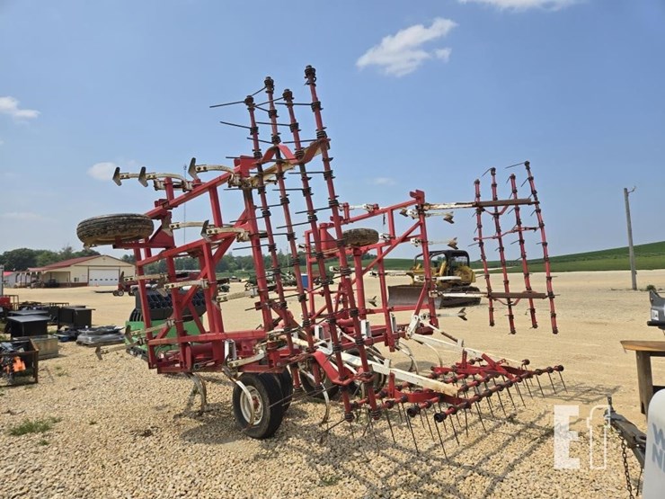 wil-rich-field-cultivator-3837-image-6
