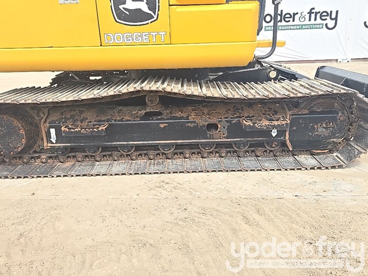 2022-deere-130g-image-21