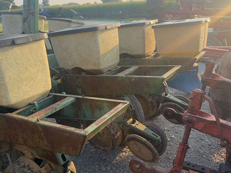 john-deere-8-image-6