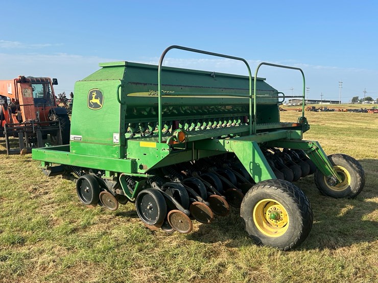 john-deere-1590-image-3