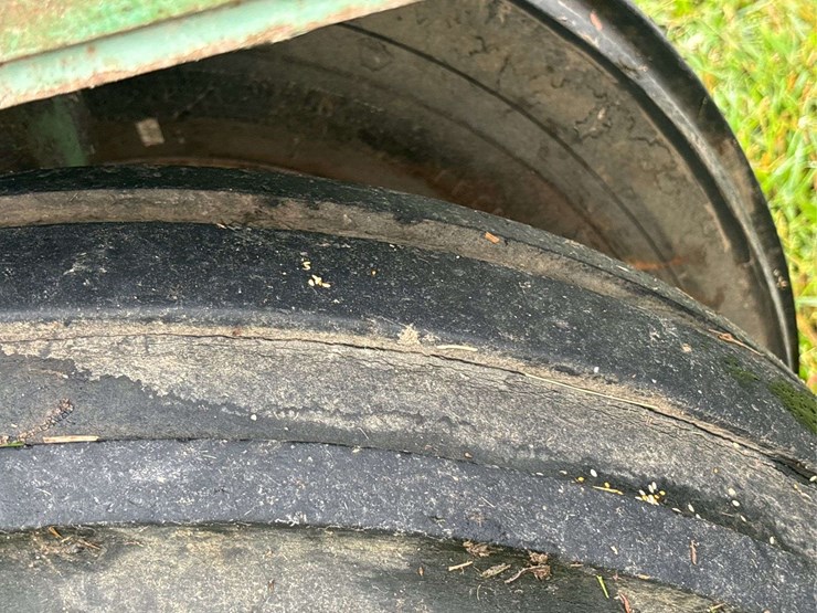 john-deere-2510-image-15