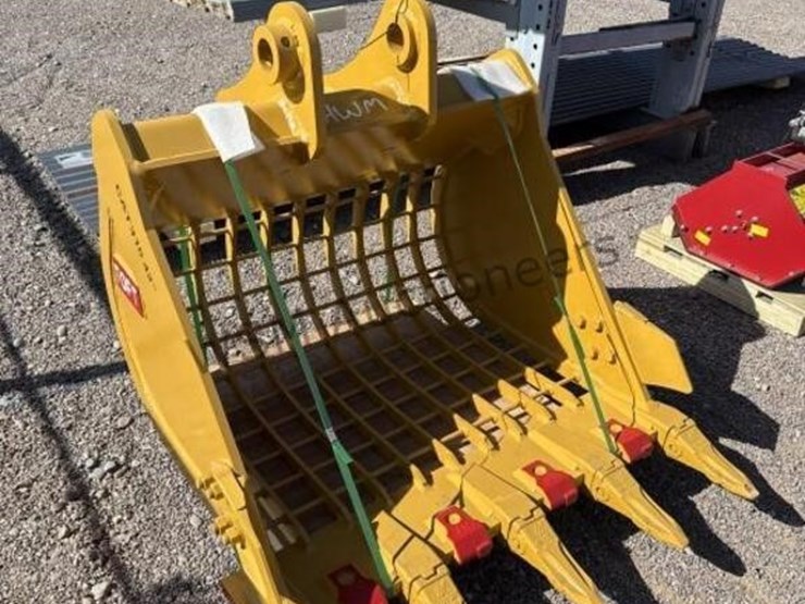 2025-caterpillar-315-image-1