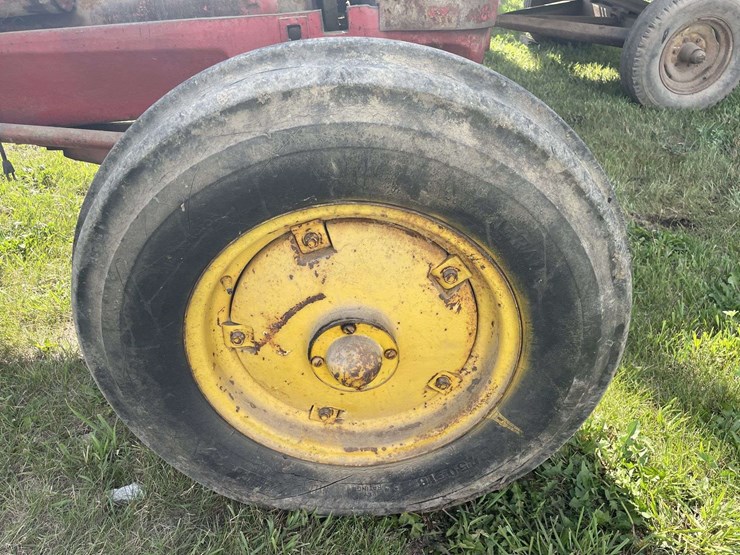 massey-harris-55-image-12