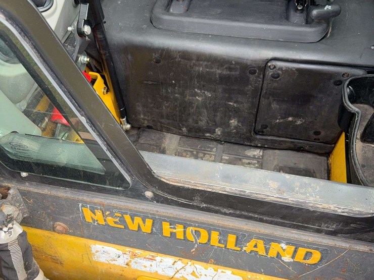 2021-new-holland-c345-image-20
