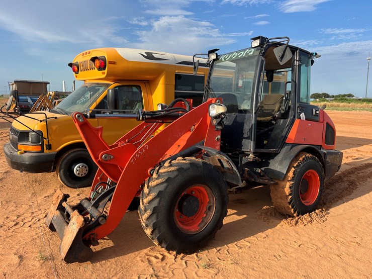 kubota-r630-image-1