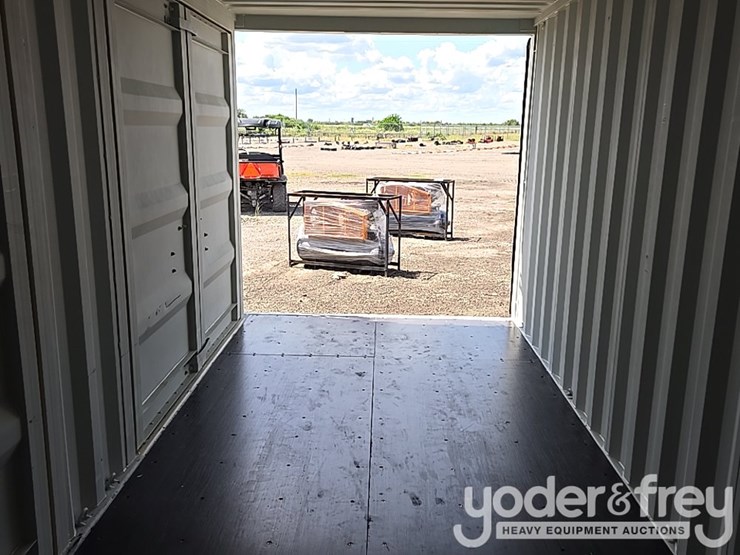 unused-20'-hc-container-c/w-2-side-doors,-1-end-door-image-19