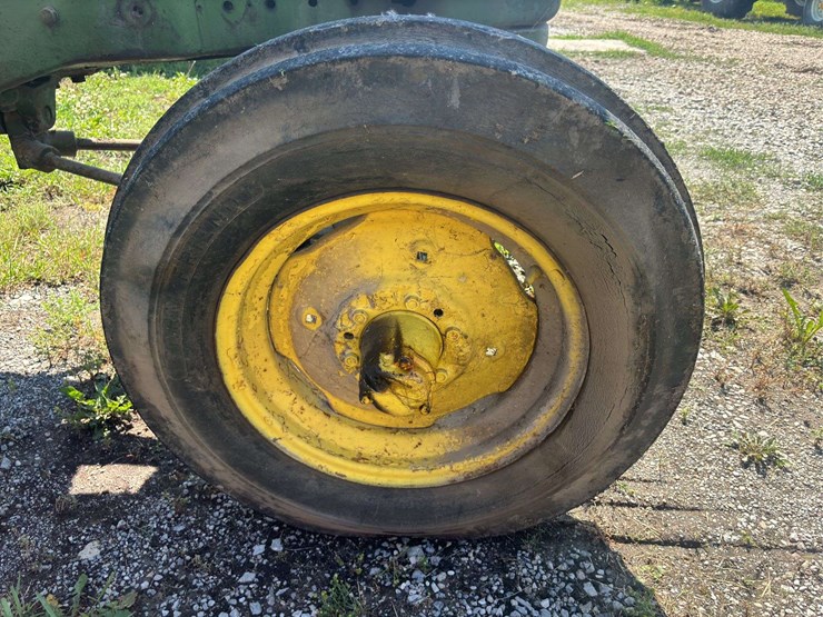 john-deere-720-image-13