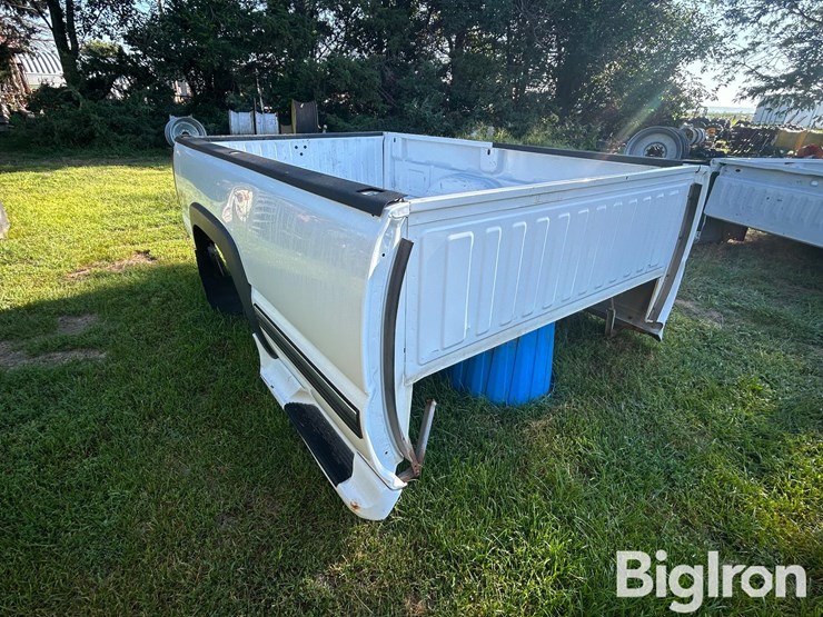 chevrolet-pickup-box-image-3