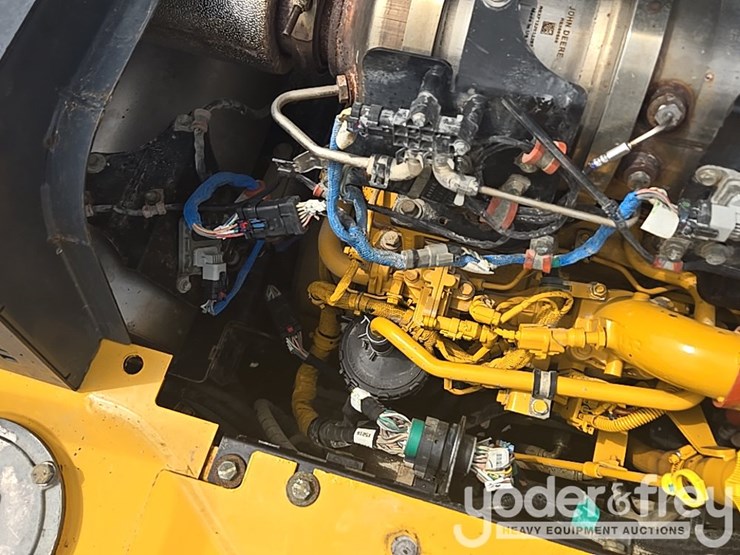 2022-deere-130g-image-69