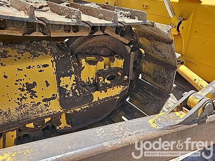 2021-komatsu-d65px-18-image-15