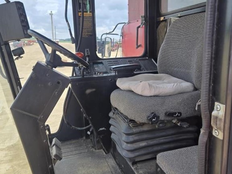 1992-case-ih-1660-image-22