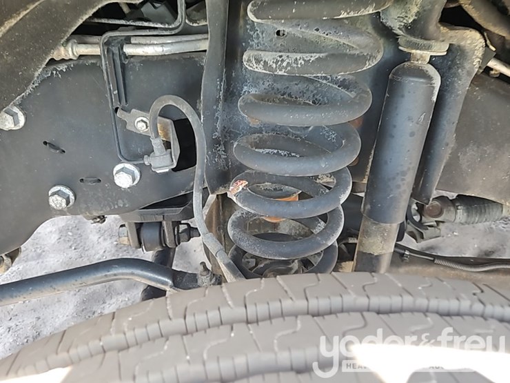 2015-ford-f550-image-13