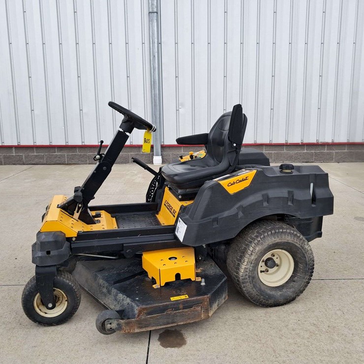 2015 CUB CADET 60