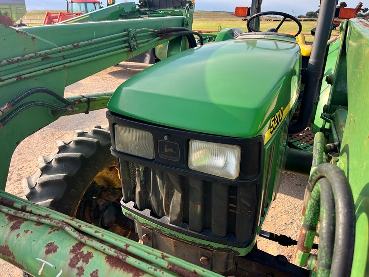 2001-john-deere-5210-image-4