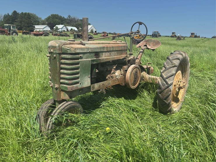 john-deere-h-image-1