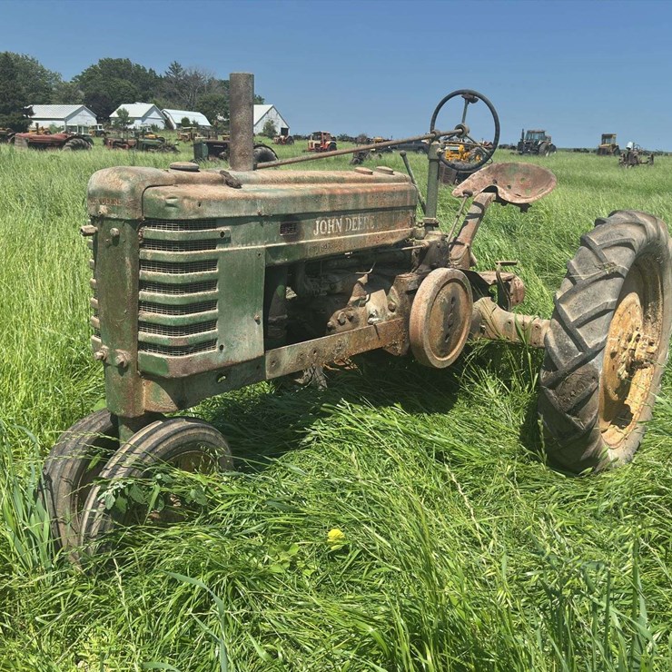 JOHN DEERE H