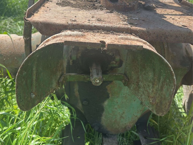 john-deere-h-image-35