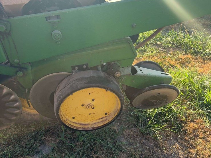 john-deere-7000-image-9