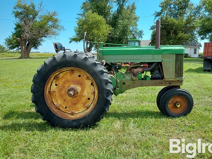 1958-john-deere-620-image-4