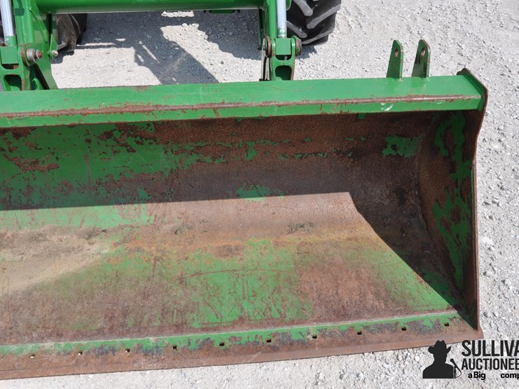 2015-john-deere-6130d-image-10