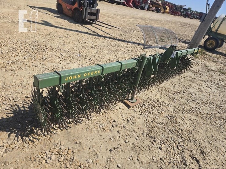 john-deere-400-image-1