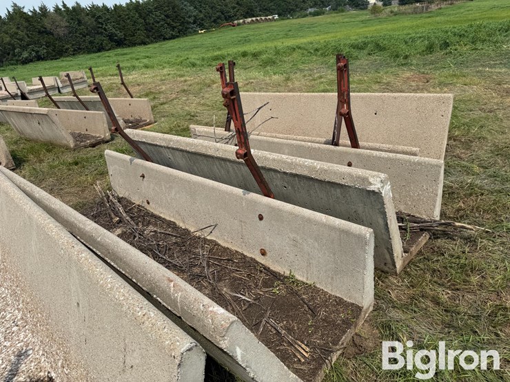 concrete-feed-bunks-image-20